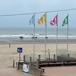 Seaview Terlinck Ii - Luxe Hoekappartement Met Zeezicht 6 Personen * La Panne