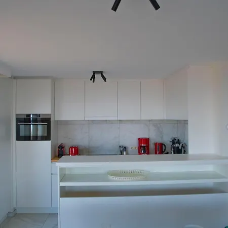 Seaview Terlinck Ii - Luxe Hoekappartement Met Zeezicht 6 Personen Apartment De Panne