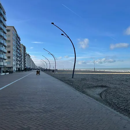 Seaview Terlinck Ii - Luxe Hoekappartement Met Zeezicht 6 Personen Apartment De Panne