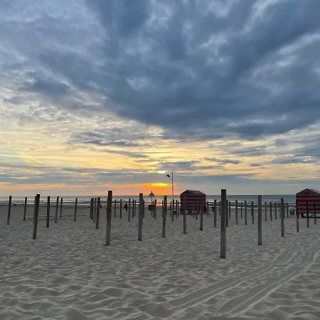 Seaview Terlinck Ii - Luxe Hoekappartement Met Zeezicht 6 Personen Apartment De Panne